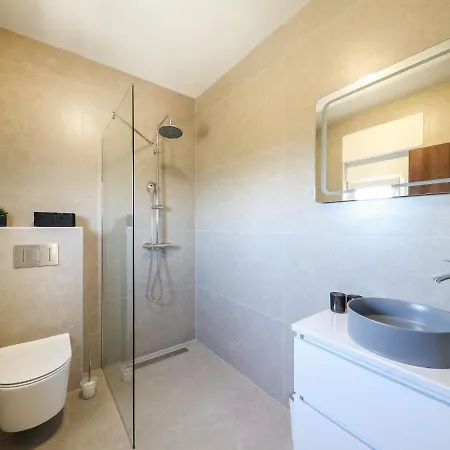 Feelings-3 By Interhome *