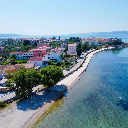Апартаменты Feelings-3 By Interhome